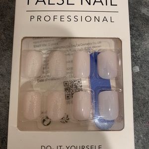 False nails